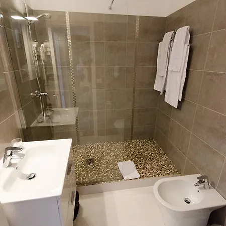 Carolina Otel